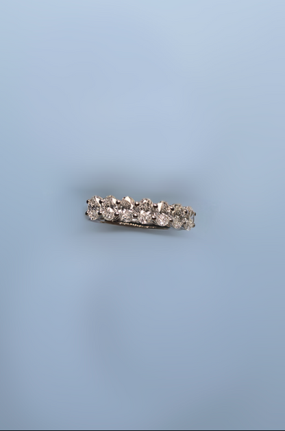 Oval Cut half-eternity Band (0.18ct each )