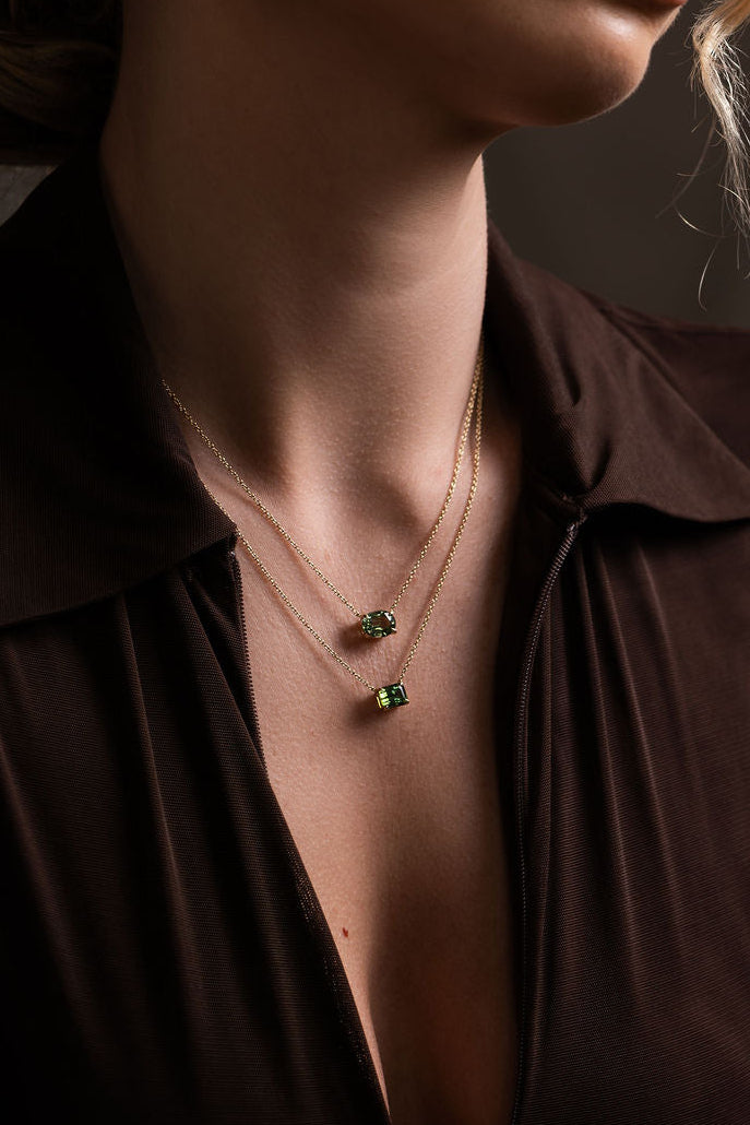 2.02ct East-West Oval Green Tourmaline Necklace