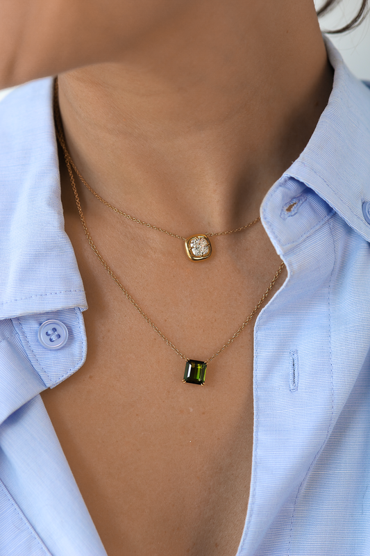 3.5ct Green Tourmaline Pendant Necklace