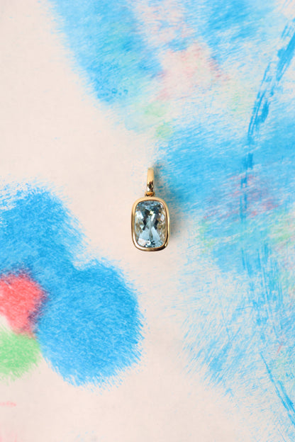 2.96ct Aquamarine Pendant