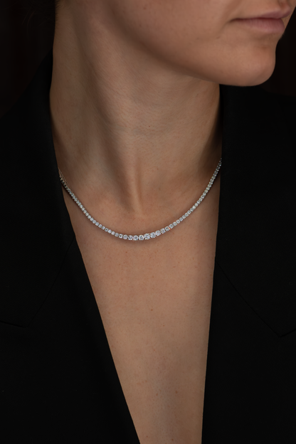 Graduating Tennis Necklace 8ct