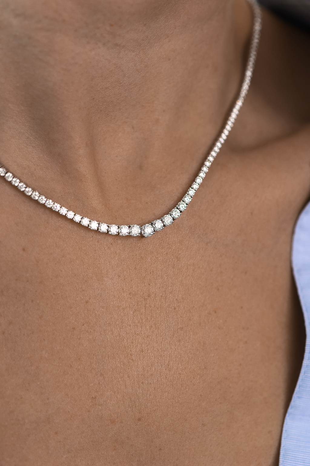 Graduating Tennis Necklace 8ct