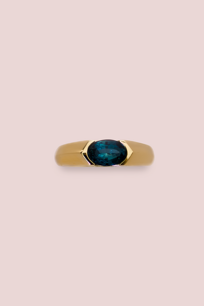 1.33CT Teal Sapphire Half-Bezel Ring