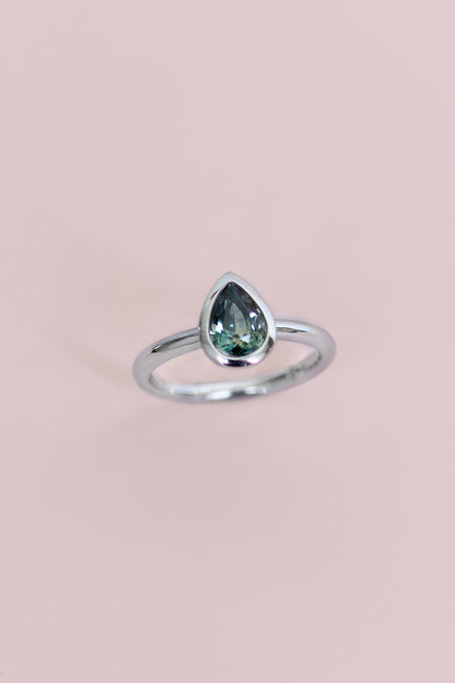 1.46CT Green Pear Sapphire Full Bezel Ring