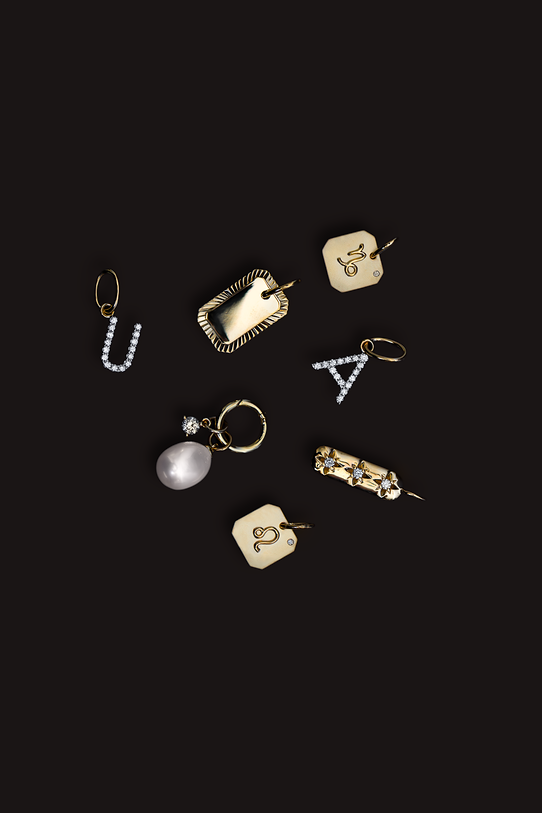 Fluted-edge Tag Charm