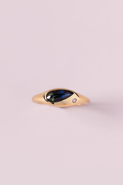 1.13CT Pear cut Blue Sapphire Ring