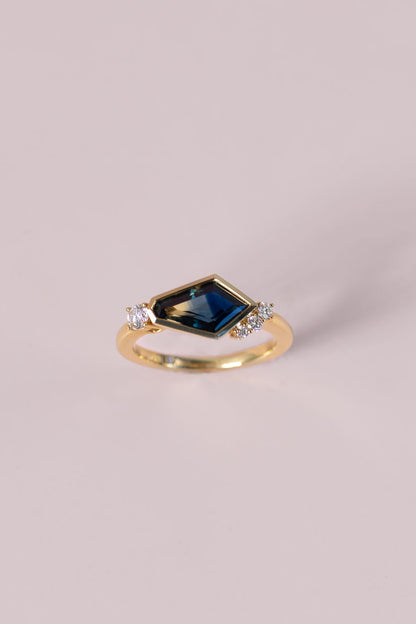 1.517ct Kite-cut Sapphire and diamond Ring