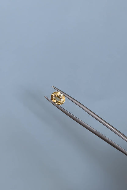 1.25ct Oval Pale Yellow Sapphire